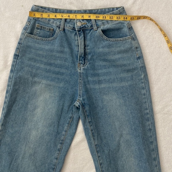 Stylish Blue Wide Leg Jeans - Picture 2 of 6